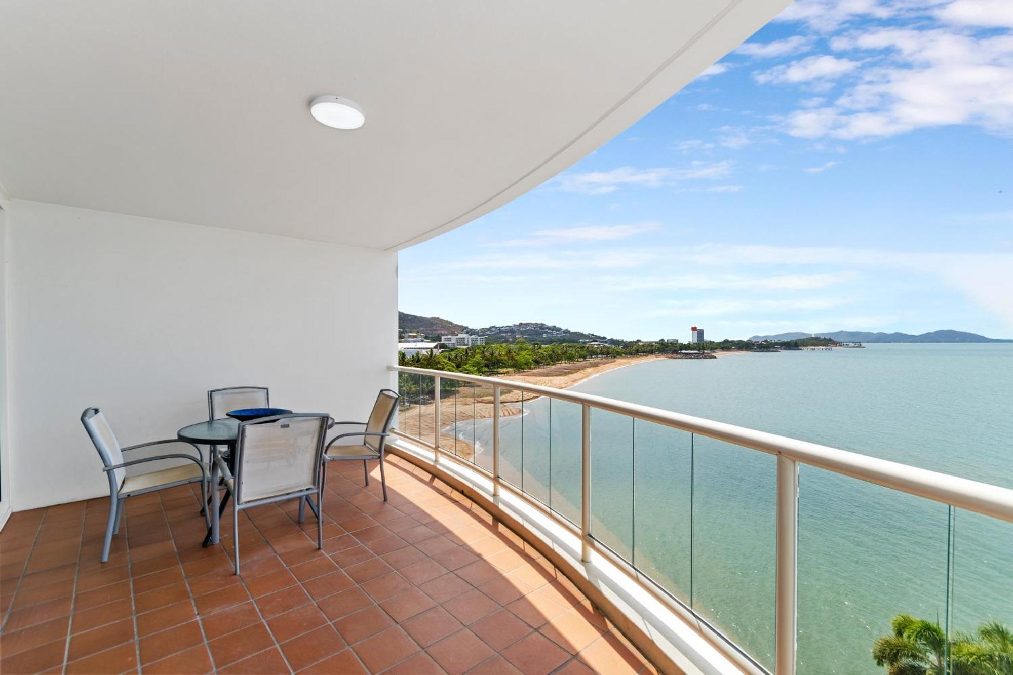 Mariners North Holiday Apartments Таунсвіль Екстер'єр фото