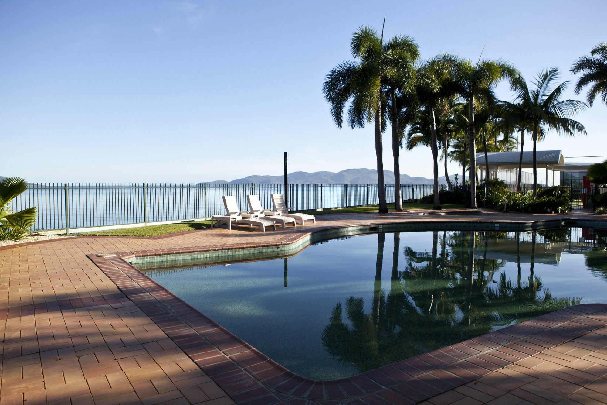 Mariners North Holiday Apartments Таунсвіль Екстер'єр фото
